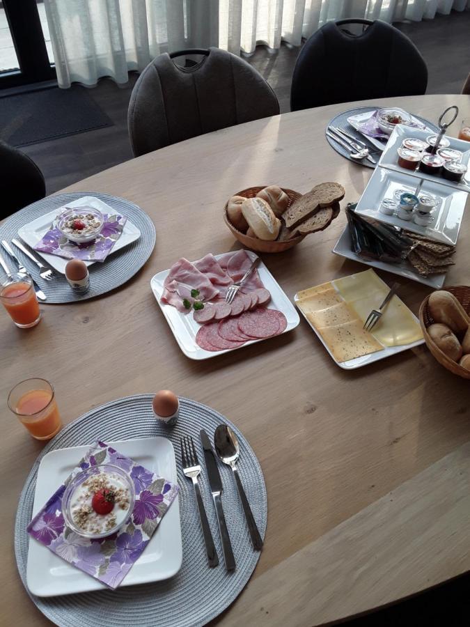 Het Kraaienbosch Acomodação com café da manhã Zegveld Exterior foto